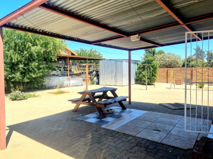 3 Bedroom Property for Sale in Roodepan Northern Cape